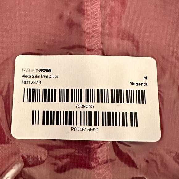 🌟 Fashion Nova Alexa Satin Mini Dress - Magenta - NWT 🌟 - Picture 4 of 6